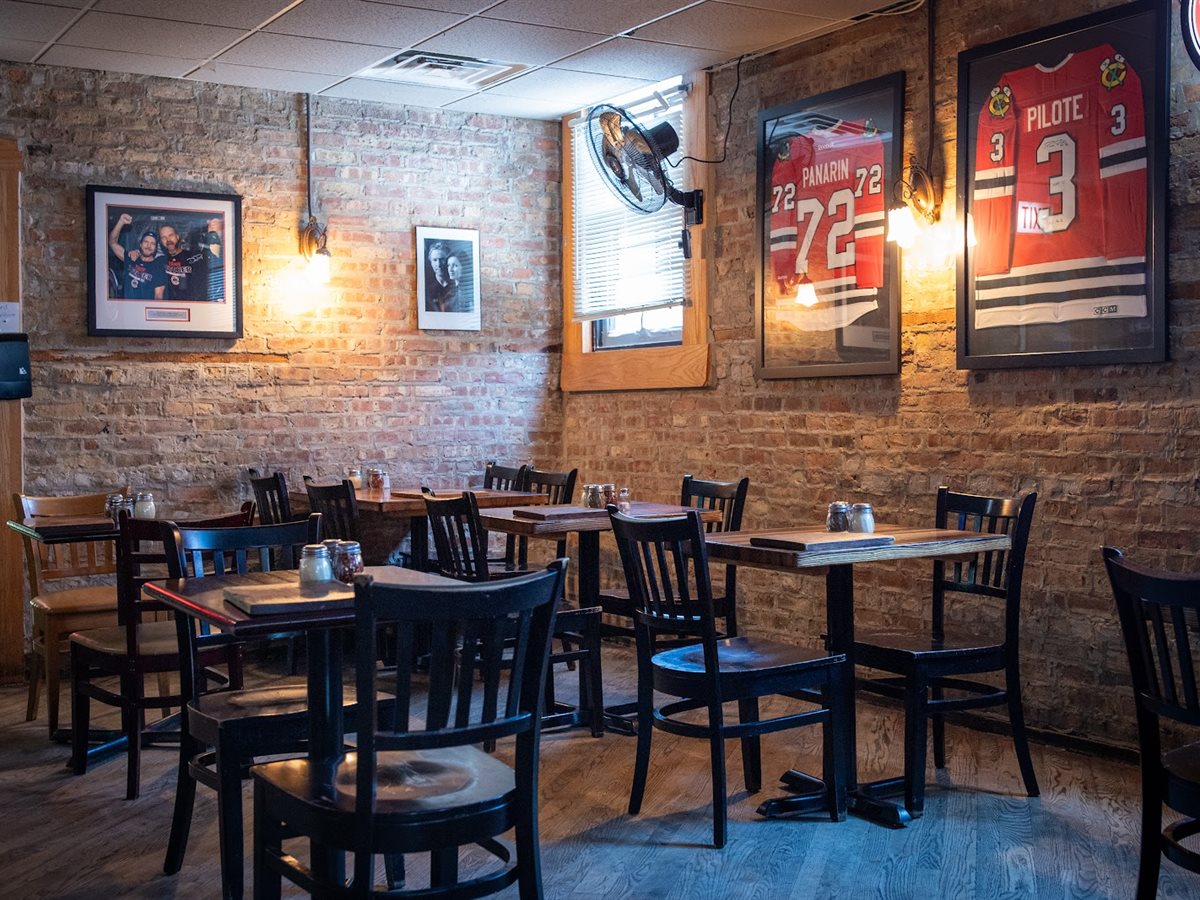 Pequod's Pizza